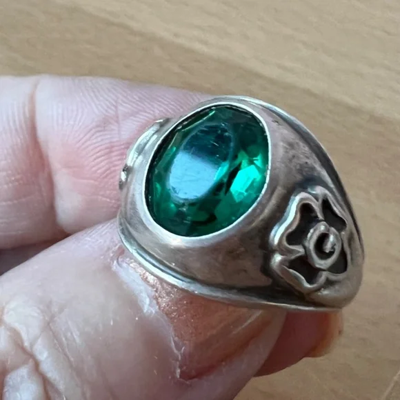 ANTIQUE VINTAGE OSTBY BARTON GIRL SCOUT RING 925 SS EMERALD GREEN